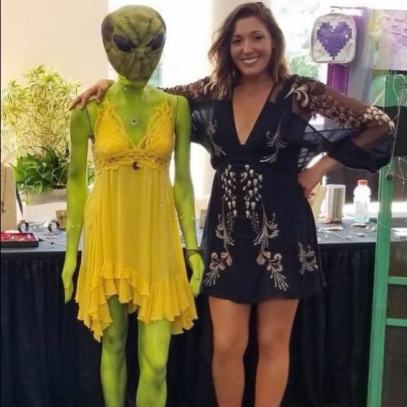 🦋Meet the Posher!🦋 - Picture 4 of 7